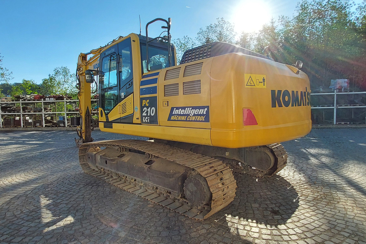 Komatsu PC210LCi-10 - 履带式挖掘机:图2 Komatsu PC210LCi-10 - 履带式挖掘机:图2