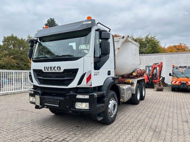 Iveco 410 TRAKKER Wechselsystem Kipper + Asphaltmulde - 箕斗装载车:图1 Iveco 410 TRAKKER Wechselsystem Kipper + Asphaltmulde - 箕斗装载车:图1