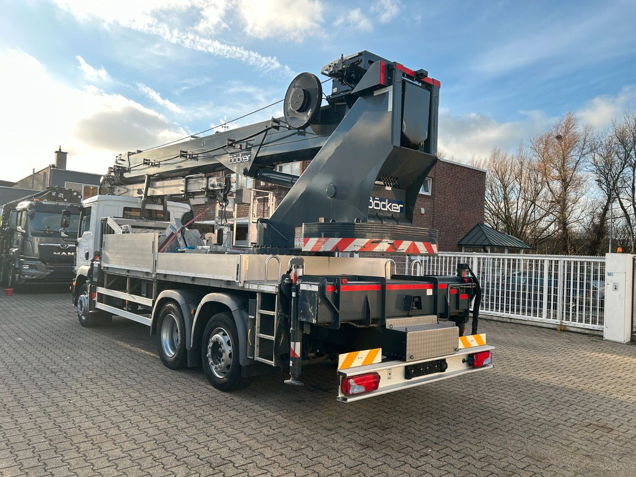 MAN 26.320+Böcker Dachdeckerkran AK46/6000+Seilwinde - 起重车:图4 MAN 26.320+Böcker Dachdeckerkran AK46/6000+Seilwinde - 起重车:图4