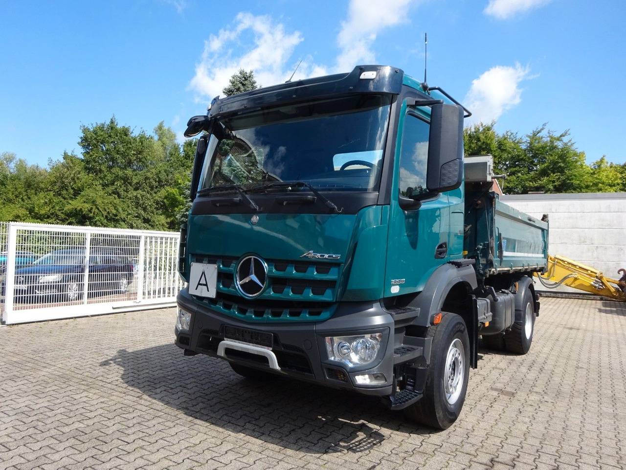 Mercedes-Benz 1833 Actros MEILLER 3Skipper 4x2 - 翻斗车:图3 Mercedes-Benz 1833 Actros MEILLER 3Skipper 4x2 - 翻斗车:图3