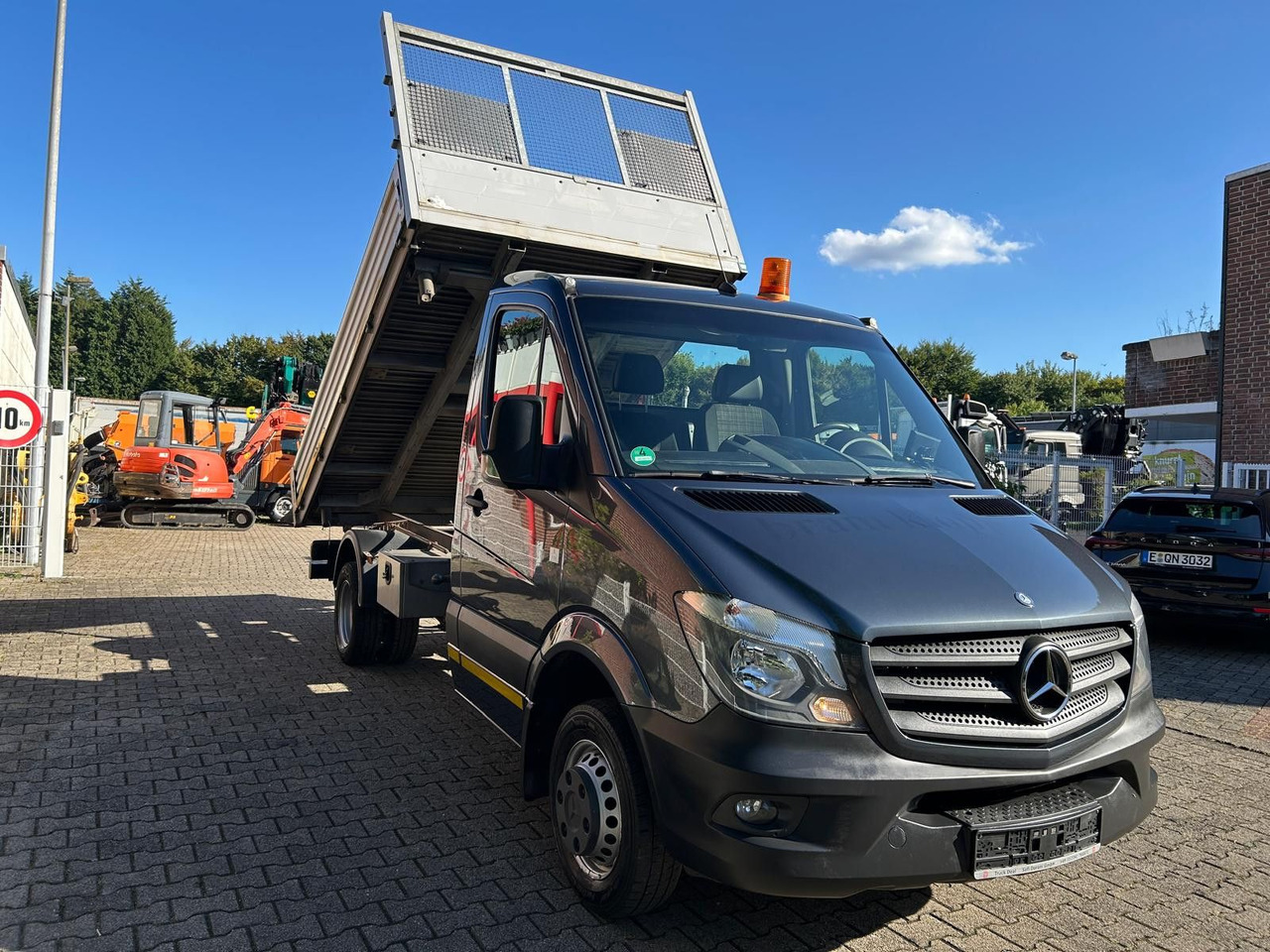 Mercedes-Benz 516CDI SPRINTER DAUTEL ALU-3SKIPPER System 2050 - 翻斗货车:图4 Mercedes-Benz 516CDI SPRINTER DAUTEL ALU-3SKIPPER System 2050 - 翻斗货车:图4