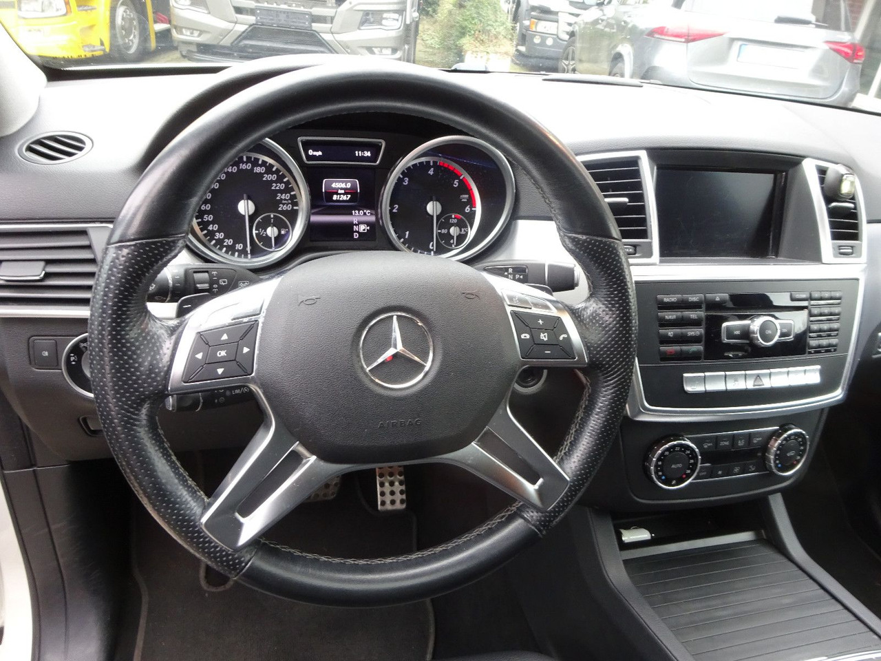 越野车 Mercedes-Benz ML 350 CDI BlueTec Mercedes-Benz ML 350 CDI BlueTec. AMG Paket:图7 越野车 Mercedes-Benz ML 350 CDI BlueTec Mercedes-Benz ML 350 CDI BlueTec. AMG Paket:图7