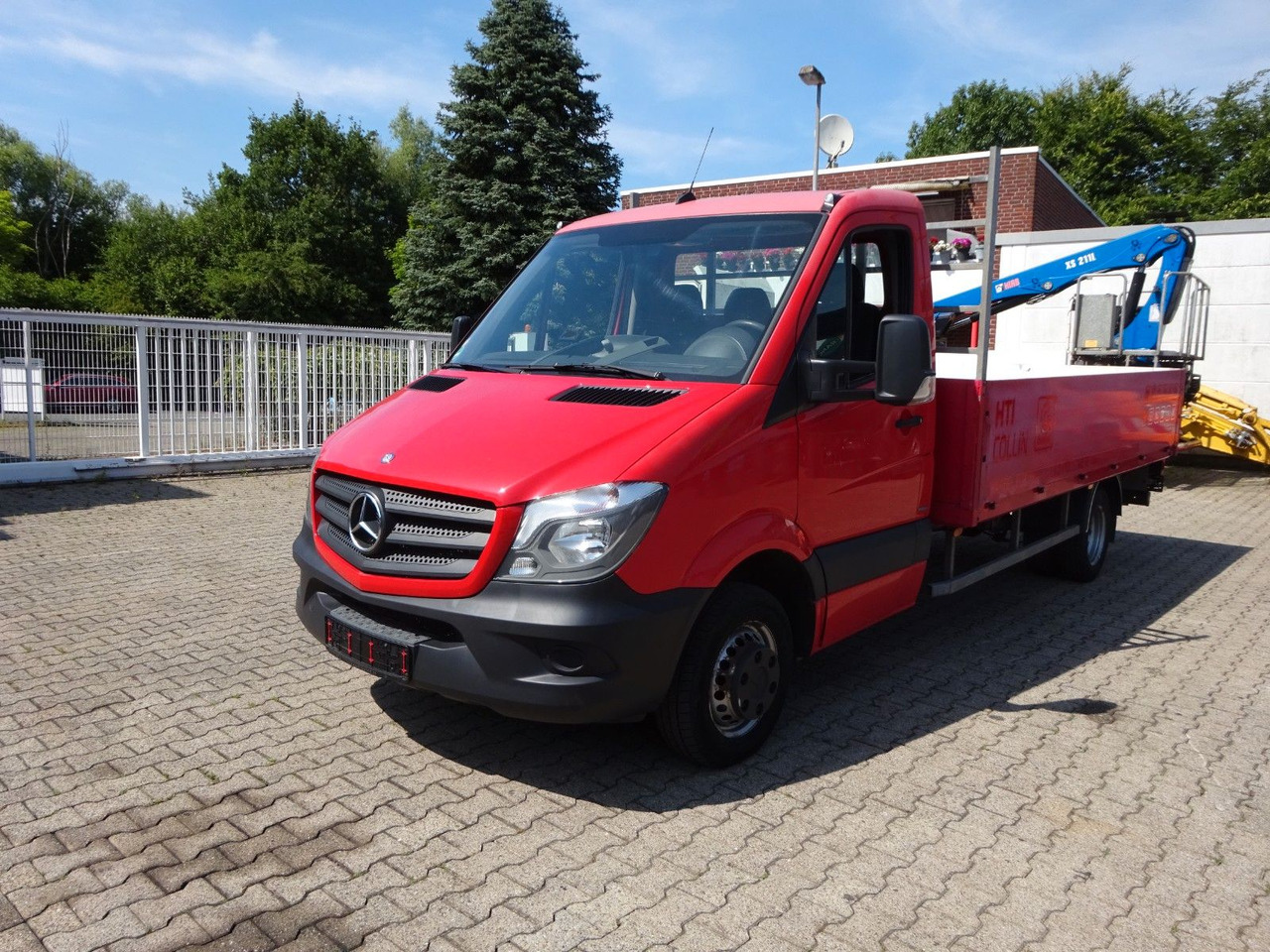 Mercedes-Benz Sprinter Pritsche 519CDI Bluetec 4x2 - 平板货车:图1 Mercedes-Benz Sprinter Pritsche 519CDI Bluetec 4x2 - 平板货车:图1