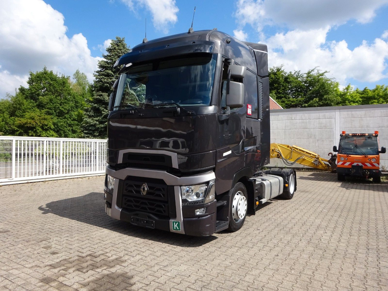 Renault T 520 Komfort SZM 4x2 - 牵引车:图1 Renault T 520 Komfort SZM 4x2 - 牵引车:图1