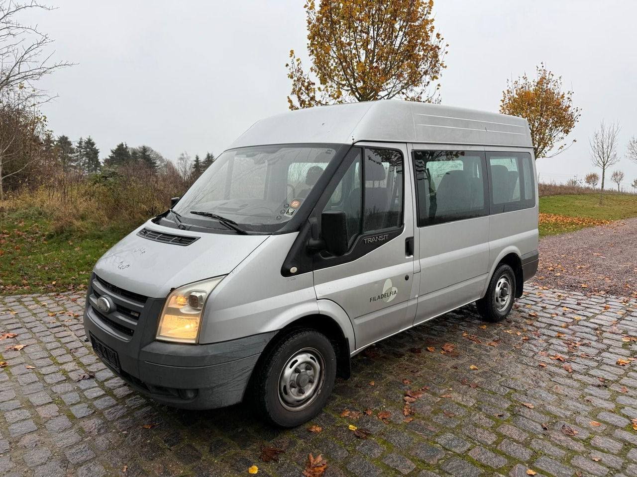 Ford Transit Kombi FT 300 High+Long *Handycap Lift* - 小型客车:图3 Ford Transit Kombi FT 300 High+Long *Handycap Lift* - 小型客车:图3
