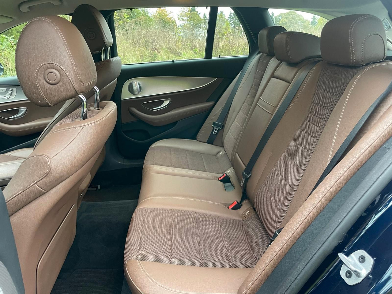 旅行车 Mercedes-Benz E 220 T-Modell E 220 d *4Matic*：图21