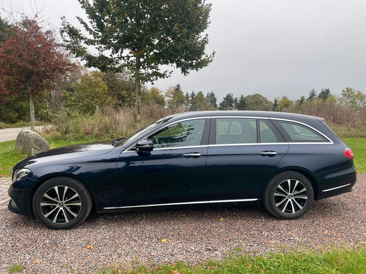 Mercedes-Benz E 220 T-Modell E 220 d *4Matic* - 旅行车:图2 Mercedes-Benz E 220 T-Modell E 220 d *4Matic* - 旅行车:图2