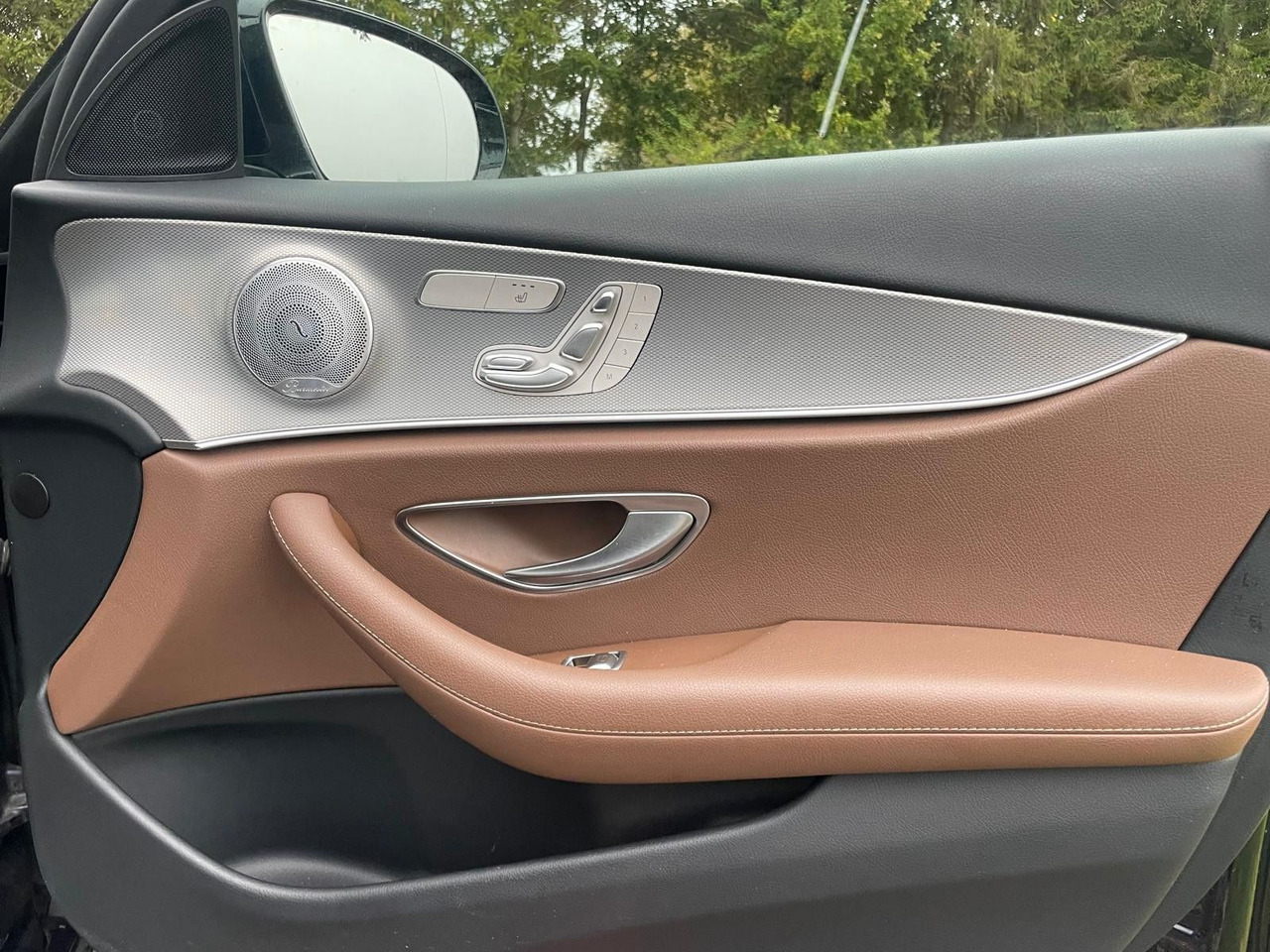 旅行车 Mercedes-Benz E 220 T-Modell E 220 d *4Matic*：图14