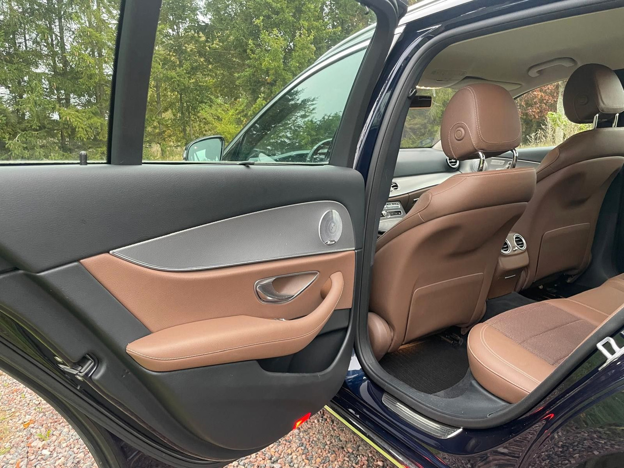 旅行车 Mercedes-Benz E 220 T-Modell E 220 d *4Matic*：图20