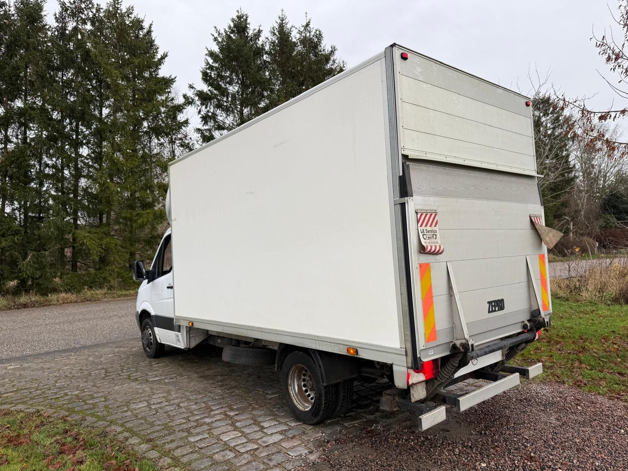 Mercedes-Benz Sprinter II 316 CDI Box + Lift *8200 EUR netto - 无侧窗厢式货车:图4 Mercedes-Benz Sprinter II 316 CDI Box + Lift *8200 EUR netto - 无侧窗厢式货车:图4