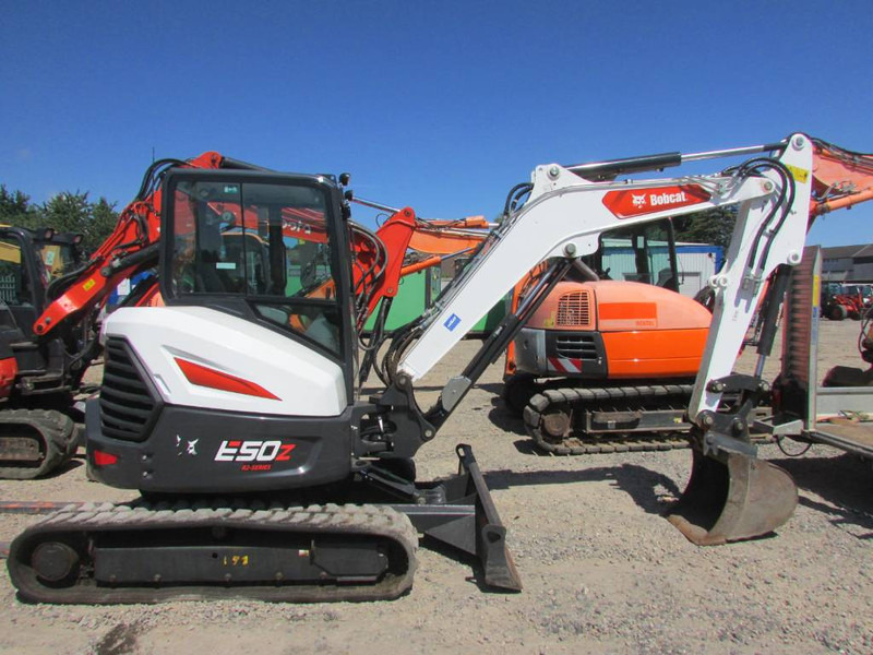 Bobcat E 50 Z 42.500 EUR - 小型挖掘机:图1 Bobcat E 50 Z 42.500 EUR - 小型挖掘机:图1