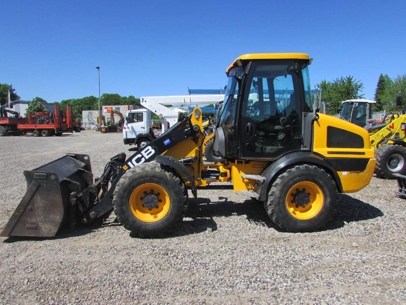 JCB 409 Radlader 29.000 EUR - 轮式装载机:图1 JCB 409 Radlader 29.000 EUR - 轮式装载机:图1