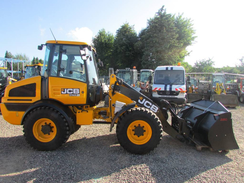 JCB 409 Radlader 47.500 EUR - 轮式装载机:图1 JCB 409 Radlader 47.500 EUR - 轮式装载机:图1
