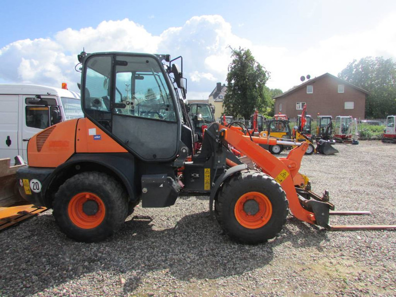 Komatsu WA 80-6 Radlader 27.500 EUR - 轮式装载机:图1 Komatsu WA 80-6 Radlader 27.500 EUR - 轮式装载机:图1