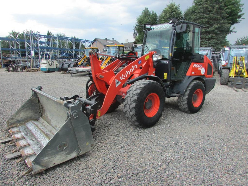 Kubota R 065 Radlader 31.000 EUR - 轮式装载机:图2 Kubota R 065 Radlader 31.000 EUR - 轮式装载机:图2