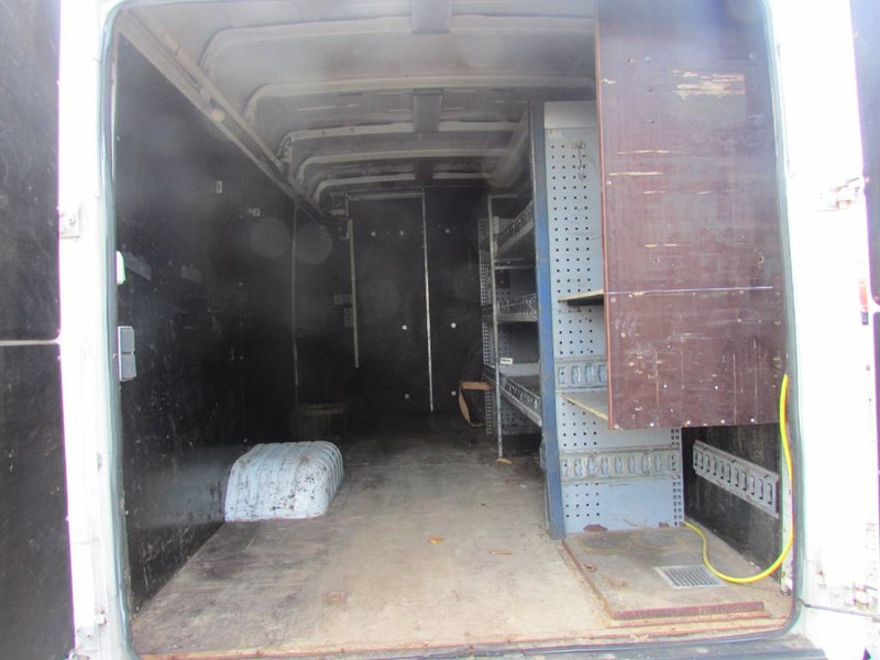 Mercedes-Benz 813 D Vario Kastenwagen - 厢式卡车:图5 Mercedes-Benz 813 D Vario Kastenwagen - 厢式卡车:图5