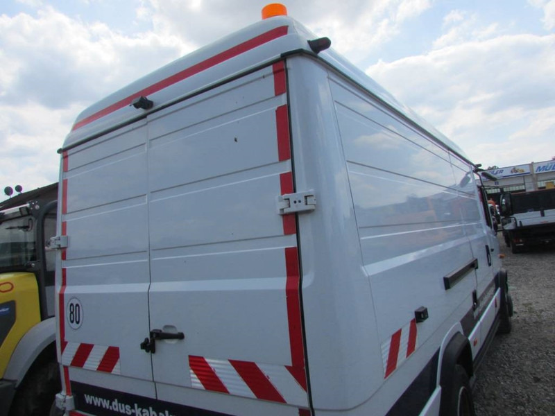 Mercedes-Benz 813 D Vario Kastenwagen - 厢式卡车:图3 Mercedes-Benz 813 D Vario Kastenwagen - 厢式卡车:图3