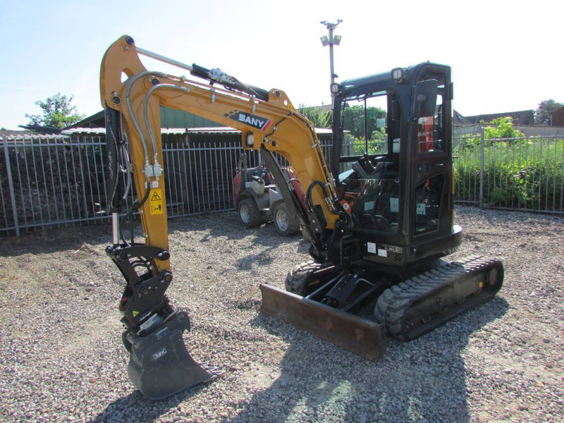 Sany SY 26 U Powertilt HS 03 / 26.500 EUR - 小型挖掘机:图2 Sany SY 26 U Powertilt HS 03 / 26.500 EUR - 小型挖掘机:图2
