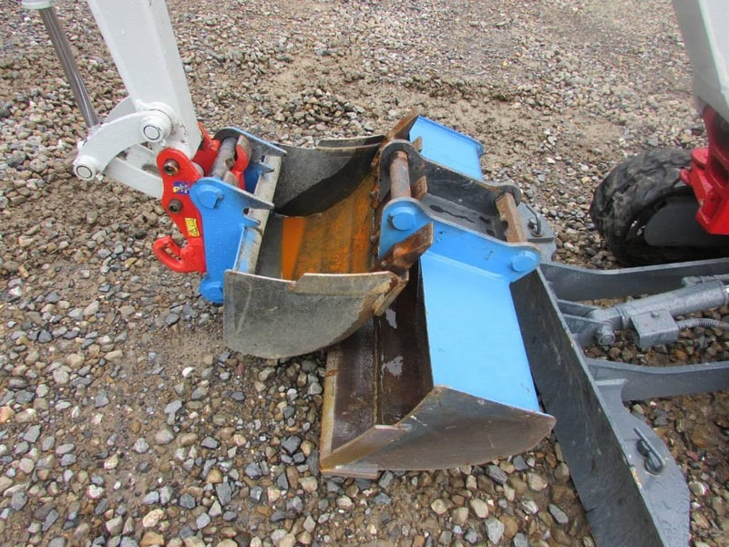 Takeuchi TB 210 R Minibagger 18.000 EUR - 小型挖掘机:图2 Takeuchi TB 210 R Minibagger 18.000 EUR - 小型挖掘机:图2