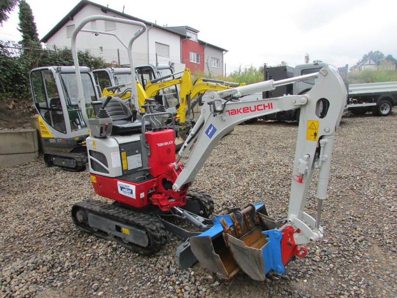 Takeuchi TB 210 R Minibagger 18.000 EUR - 小型挖掘机:图4 Takeuchi TB 210 R Minibagger 18.000 EUR - 小型挖掘机:图4