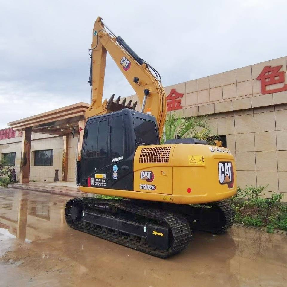 CAT 313D2GC - 履带式挖掘机:图1 CAT 313D2GC - 履带式挖掘机:图1