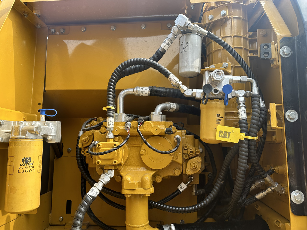 CATERPILLAR 320D2 - 履带式挖掘机:图5 CATERPILLAR 320D2 - 履带式挖掘机:图5