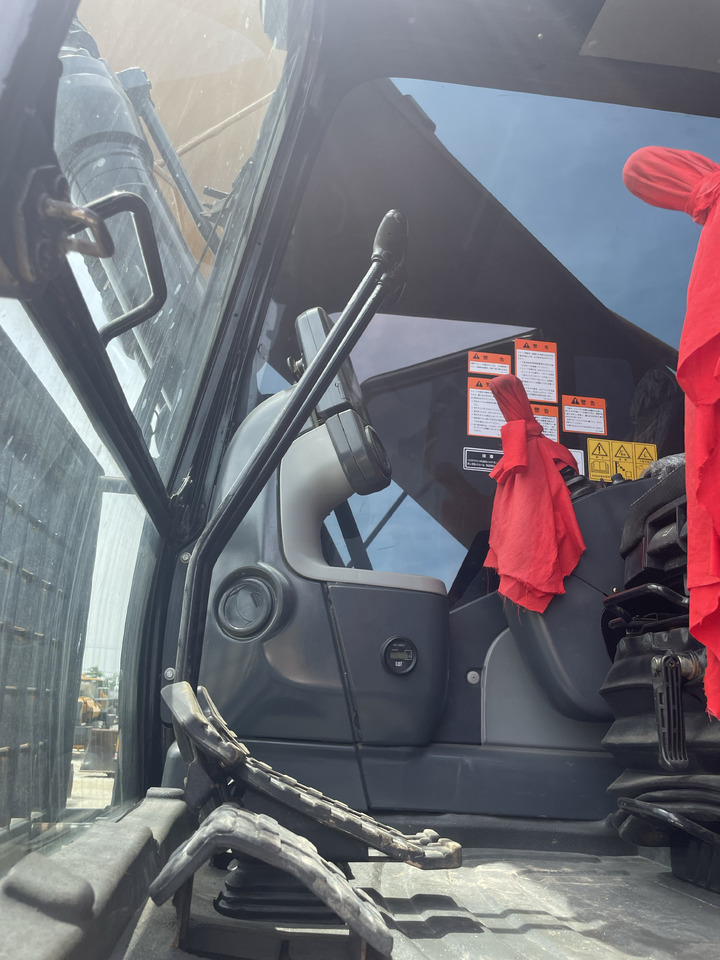 CATERPILLAR 330D2 - 履带式挖掘机:图4 CATERPILLAR 330D2 - 履带式挖掘机:图4
