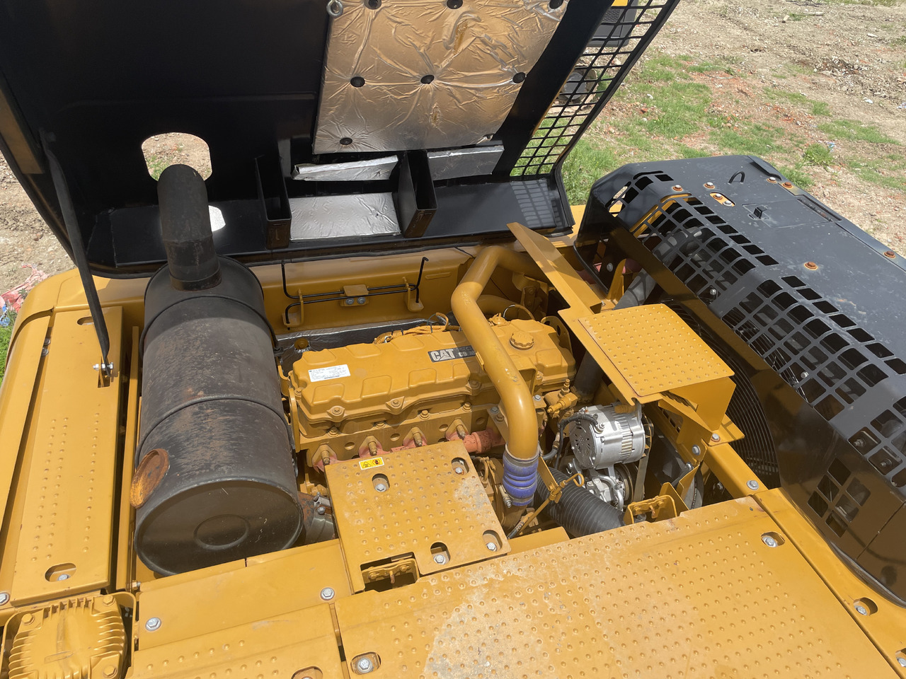 履带式挖掘机 CATERPILLAR 330D2：图7