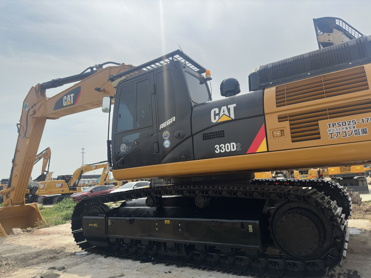 CATERPILLAR 330D2 - 履带式挖掘机:图1 CATERPILLAR 330D2 - 履带式挖掘机:图1