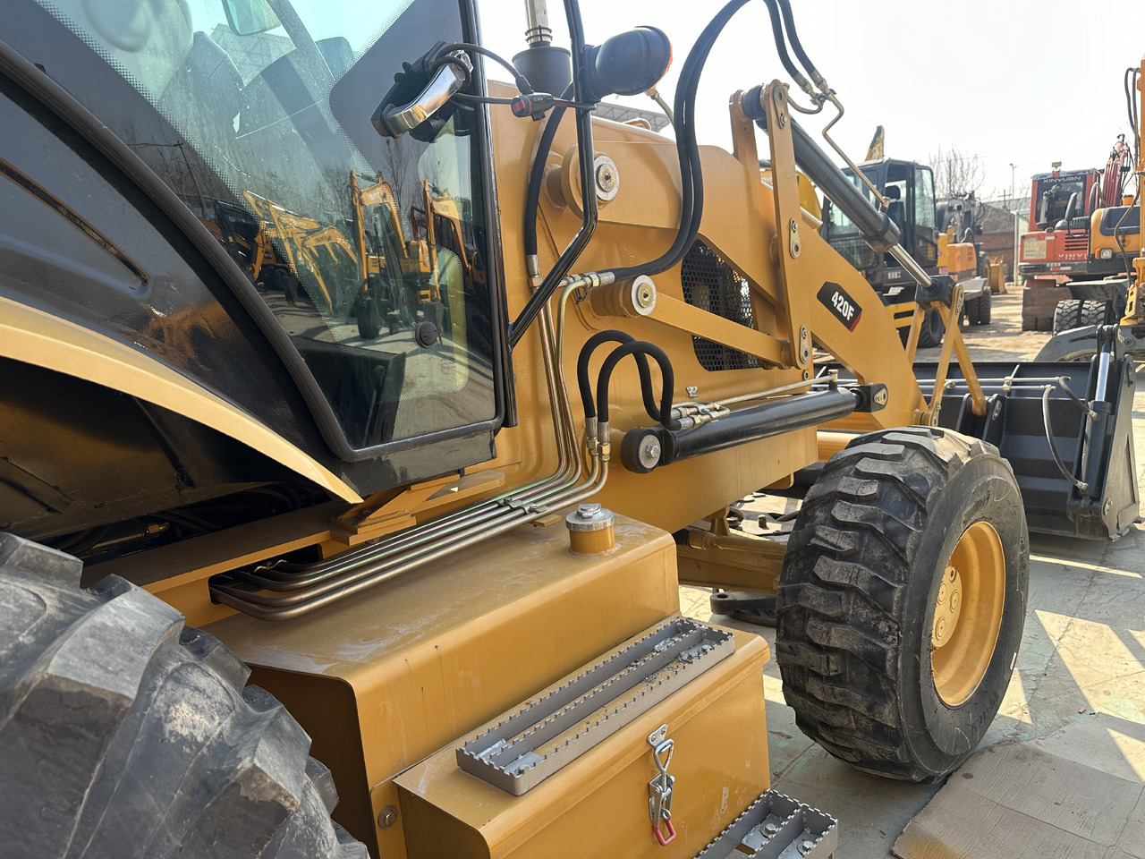 反铲装载机 CATERPILLAR 420F:图9 反铲装载机 CATERPILLAR 420F:图9