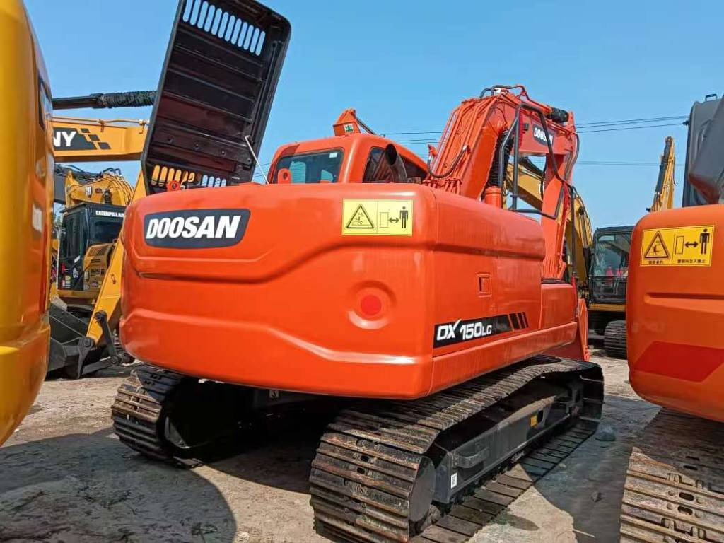 Doosan DX150 - 履带式挖掘机:图4 Doosan DX150 - 履带式挖掘机:图4