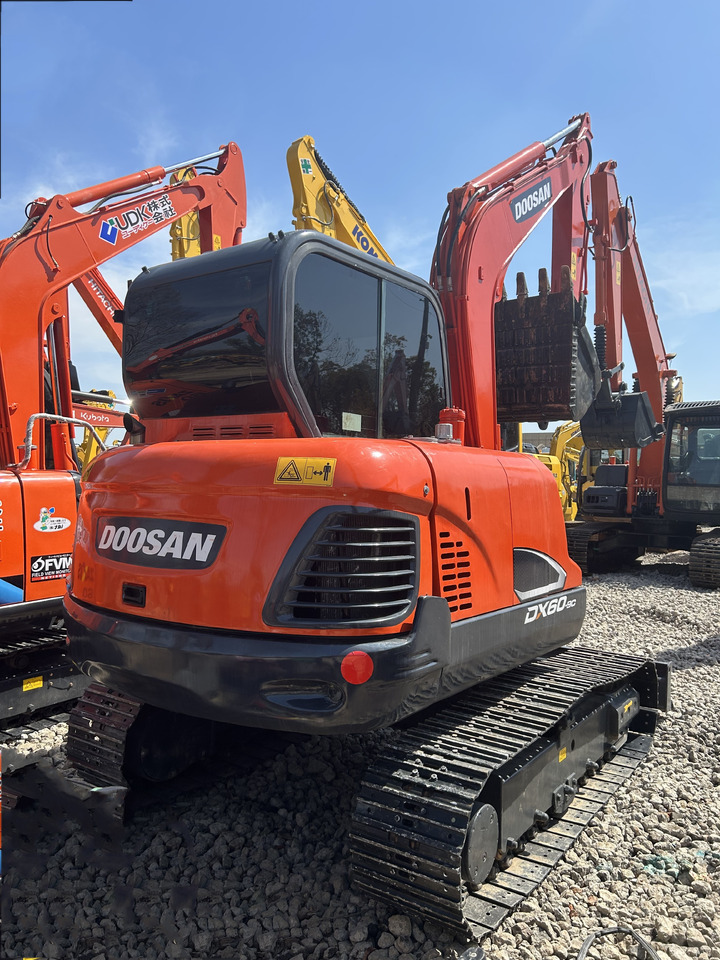 Doosan DX60 - 履带式挖掘机:图5 Doosan DX60 - 履带式挖掘机:图5