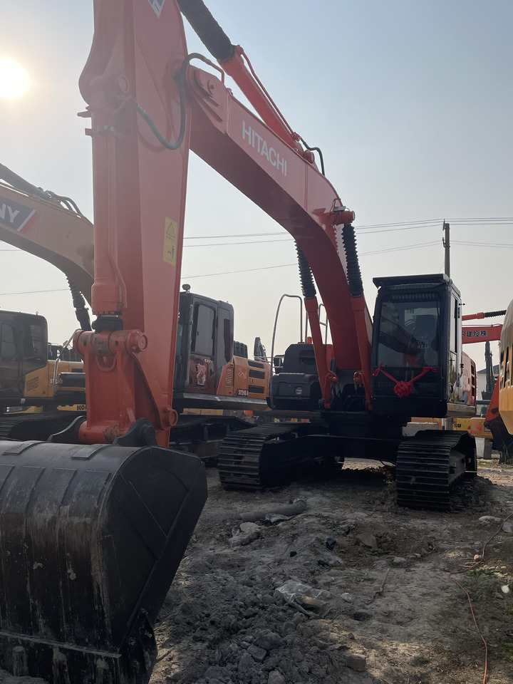 HITACHI ZX210 - 履带式挖掘机:图4 HITACHI ZX210 - 履带式挖掘机:图4