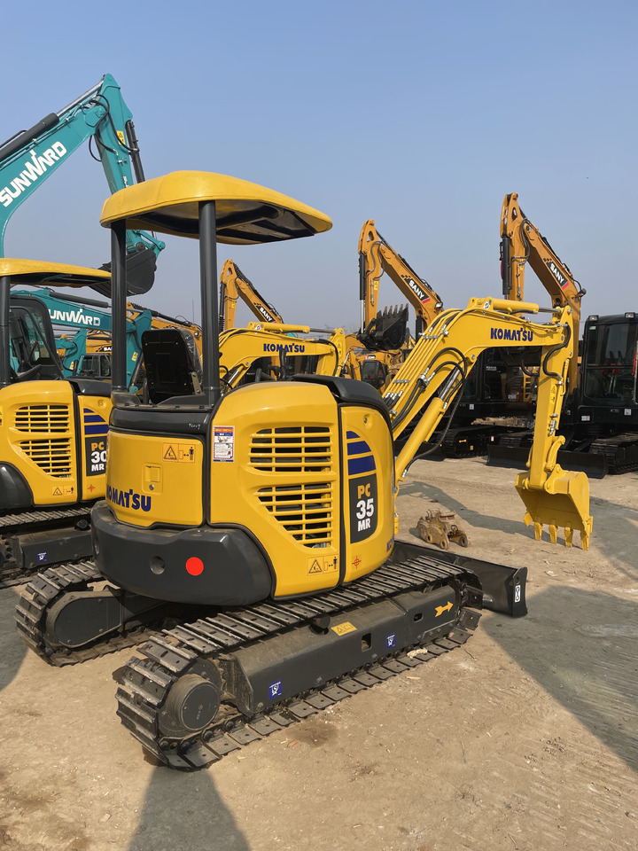 KOMATSU PC 35 MR-3 - 小型挖掘机:图4 KOMATSU PC 35 MR-3 - 小型挖掘机:图4