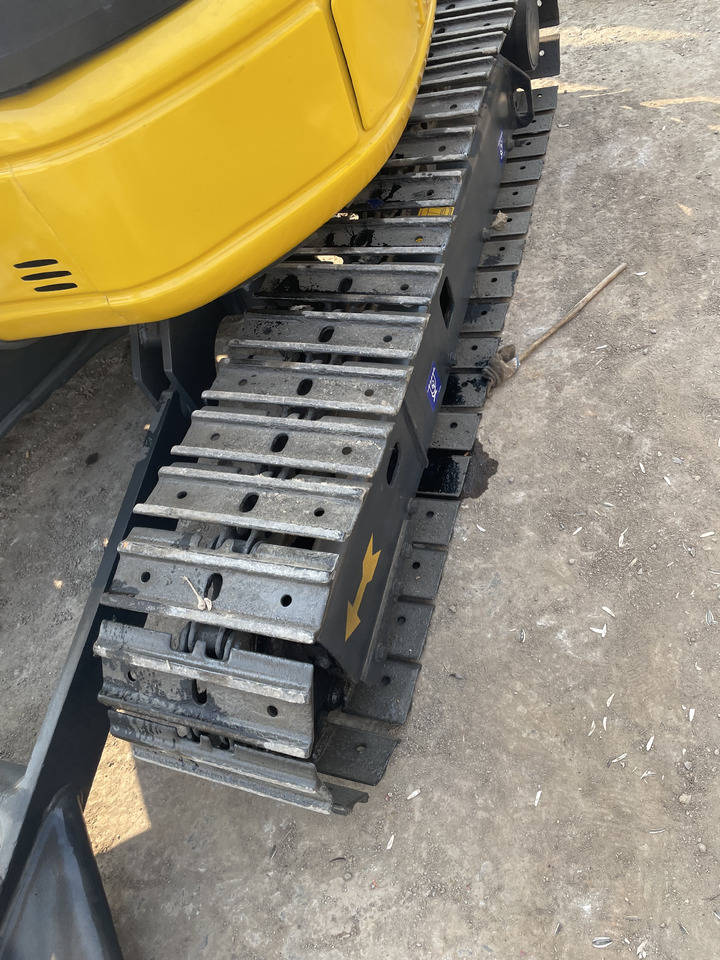 KOMATSU PC 35 MR-3 - 小型挖掘机:图5 KOMATSU PC 35 MR-3 - 小型挖掘机:图5