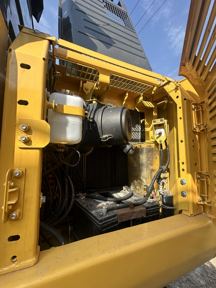 KOMATSU PC110-7 - 履带式挖掘机:图4 KOMATSU PC110-7 - 履带式挖掘机:图4