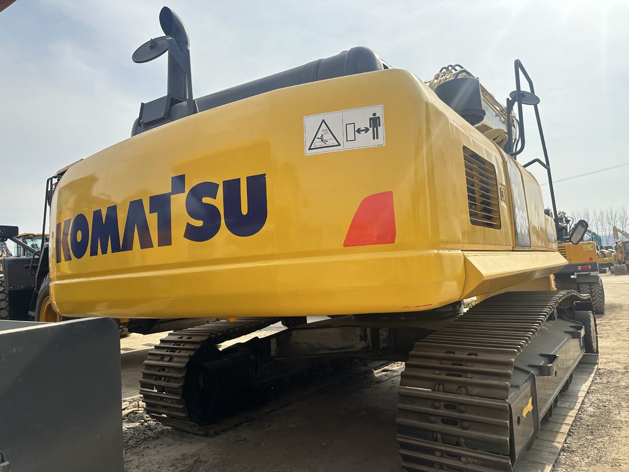 KOMATSU PC360 - 履带式挖掘机:图3 KOMATSU PC360 - 履带式挖掘机:图3