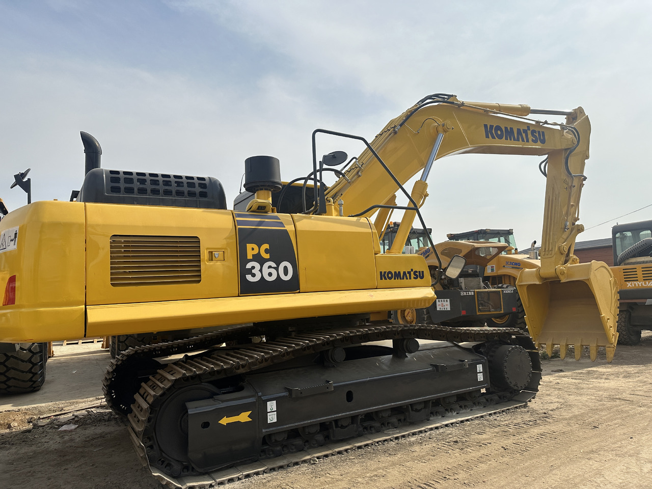 KOMATSU PC360 - 履带式挖掘机:图2 KOMATSU PC360 - 履带式挖掘机:图2