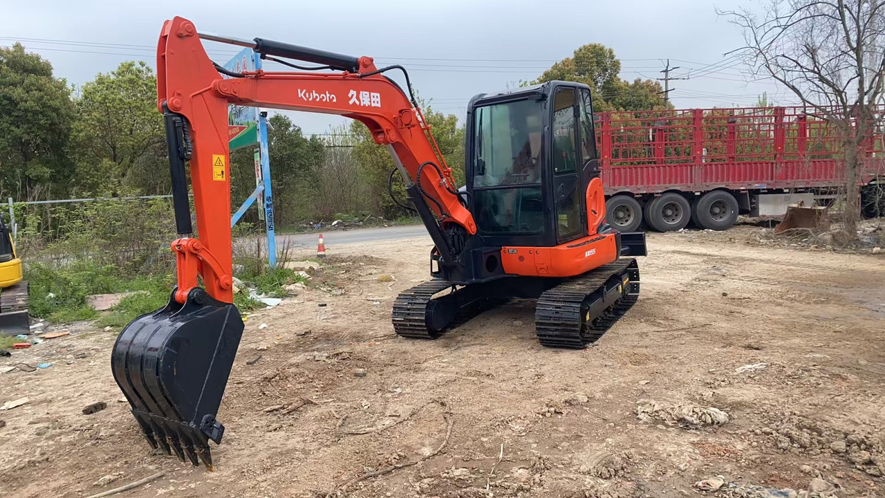 KUBOTA KX155 - 小型挖掘机:图4 KUBOTA KX155 - 小型挖掘机:图4