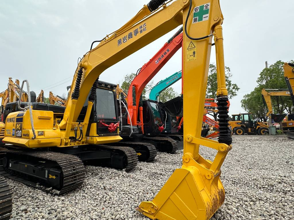 Komatsu PC 130  - 小型挖掘机:图5 Komatsu PC 130  - 小型挖掘机:图5