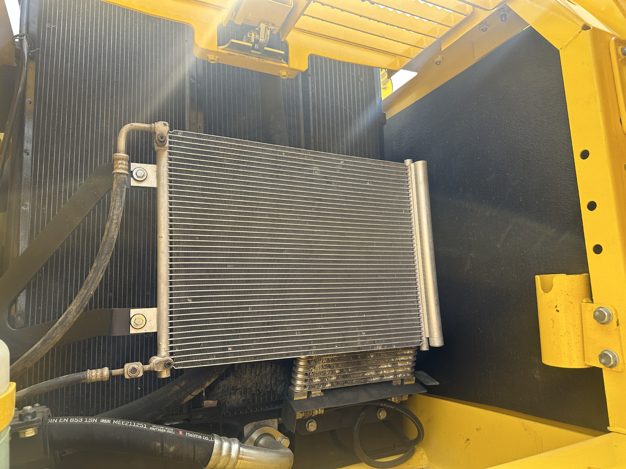 Komatsu PC 240 LC-8 - 履带式挖掘机:图4 Komatsu PC 240 LC-8 - 履带式挖掘机:图4