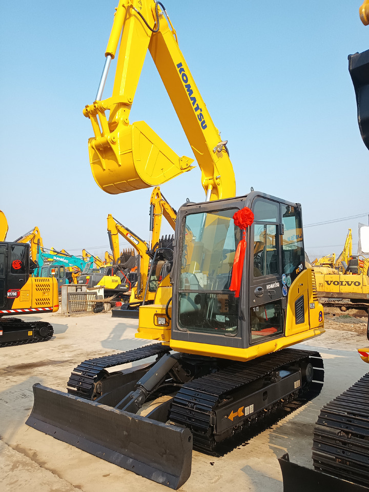 Komatsu PC70 - 履带式挖掘机:图3 Komatsu PC70 - 履带式挖掘机:图3
