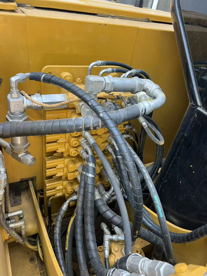 Mini excavator CAT 307 - 履带式挖掘机:图5 Mini excavator CAT 307 - 履带式挖掘机:图5