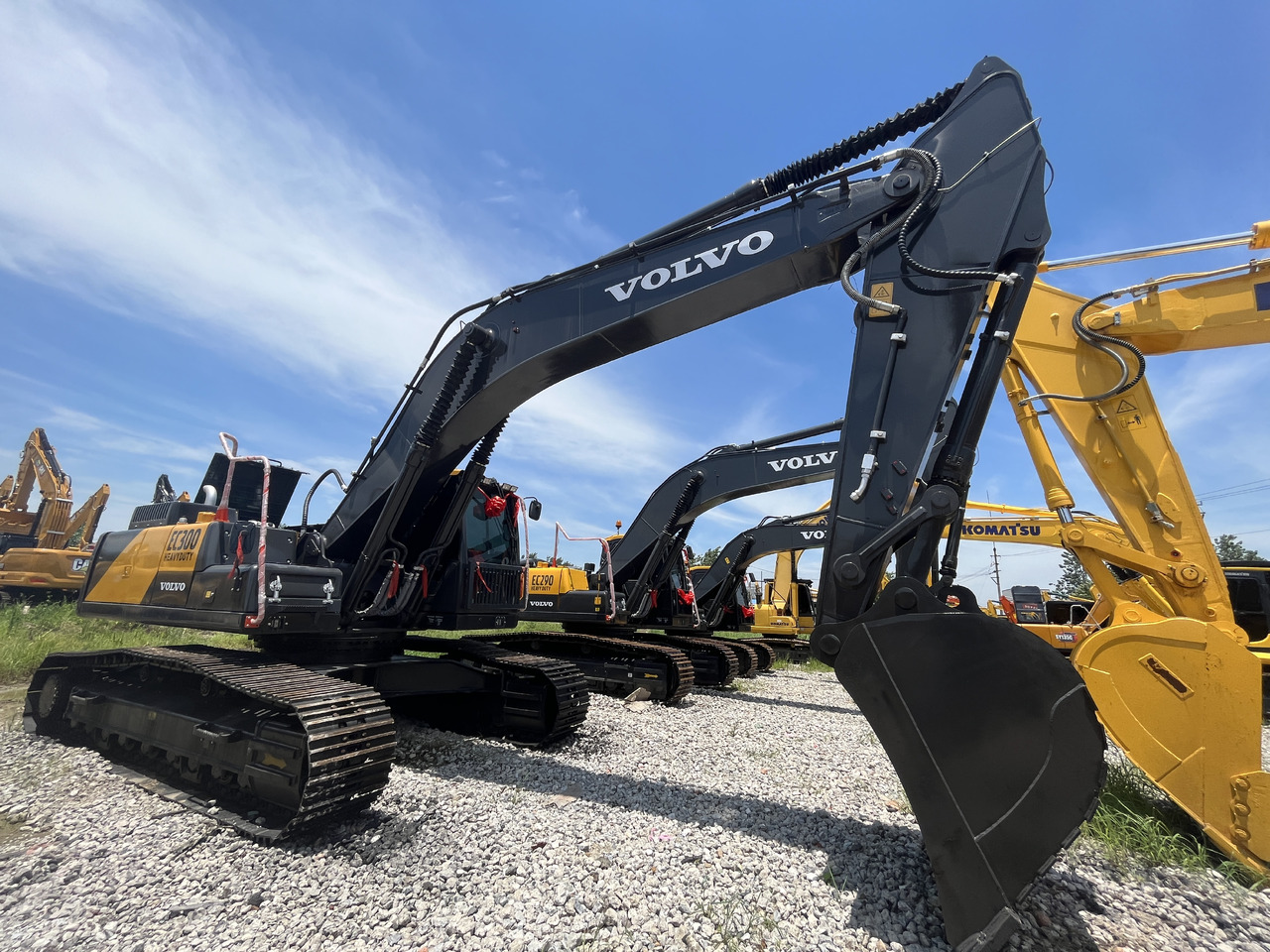 Volvo EC300DL - 履带式挖掘机:图2 Volvo EC300DL - 履带式挖掘机:图2