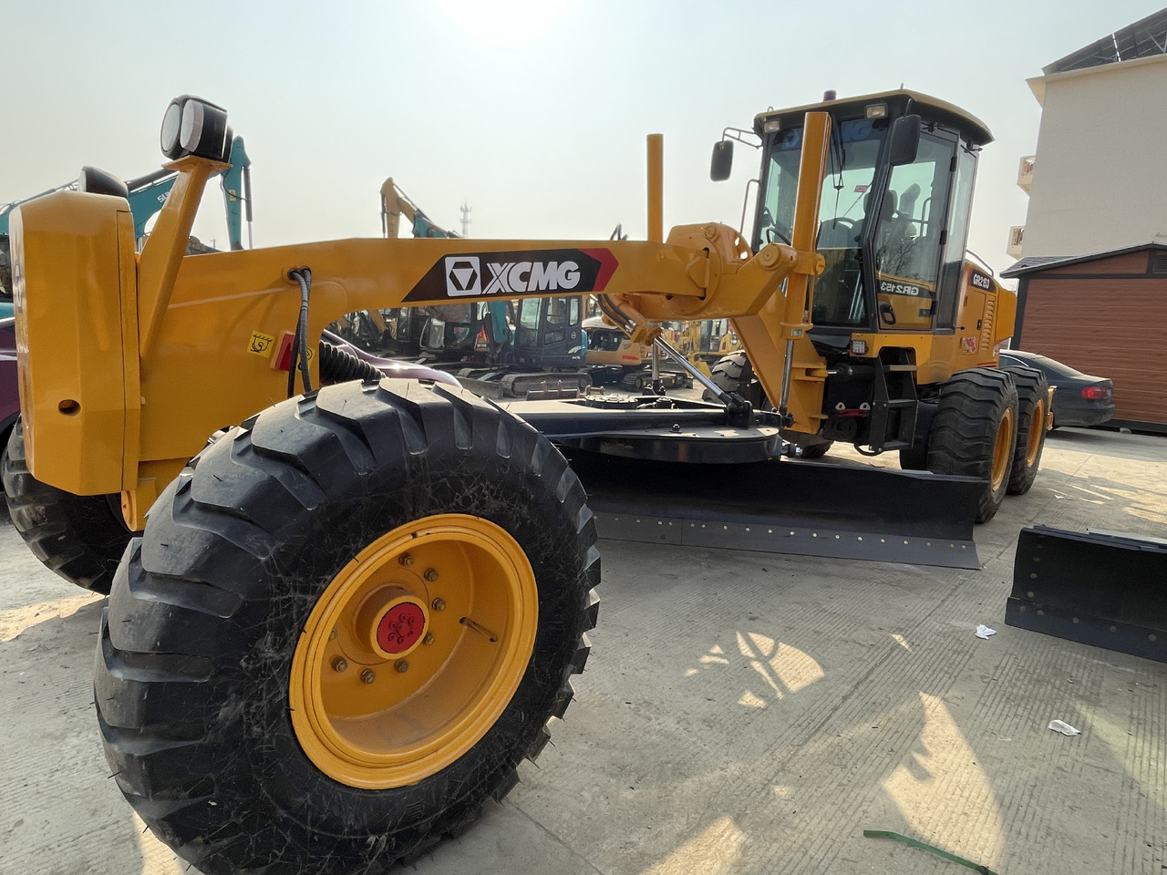 XCMG GR2153 - 平路机:图3 XCMG GR2153 - 平路机:图3
