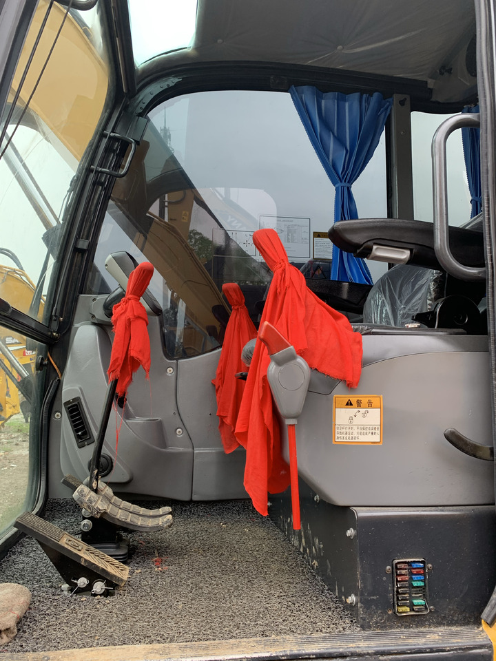 XCMG XE 85DA - 小型挖掘机:图5 XCMG XE 85DA - 小型挖掘机:图5