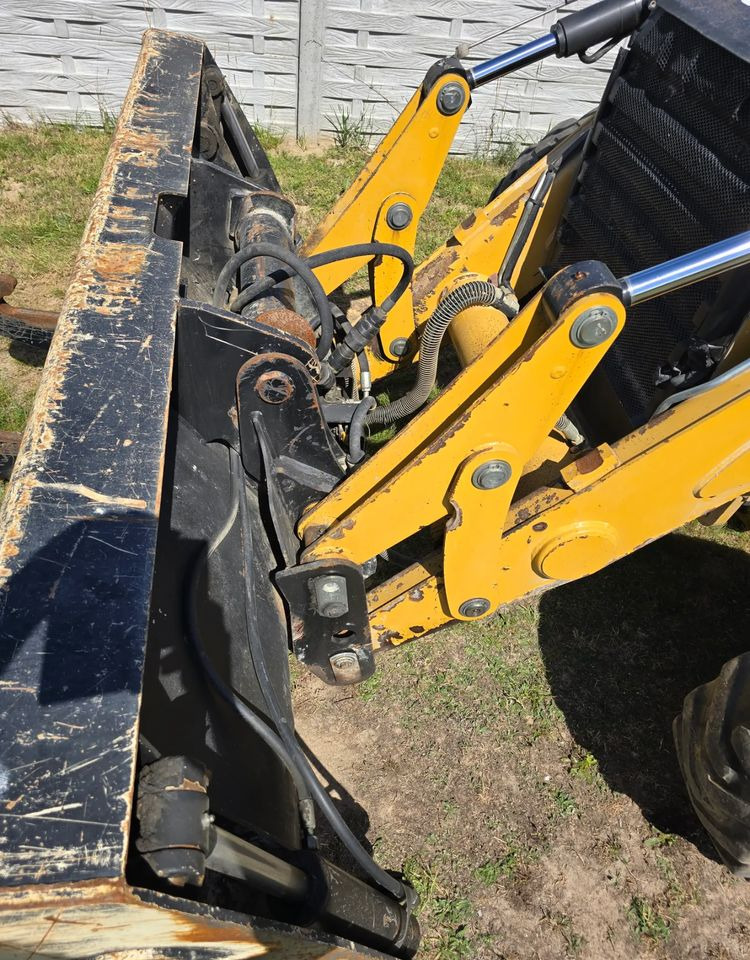 反铲装载机 Caterpillar：图6