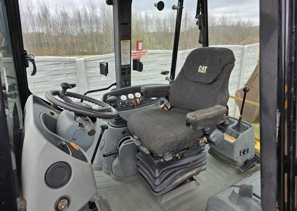 Caterpillar - 反铲装载机:图2 Caterpillar - 反铲装载机:图2