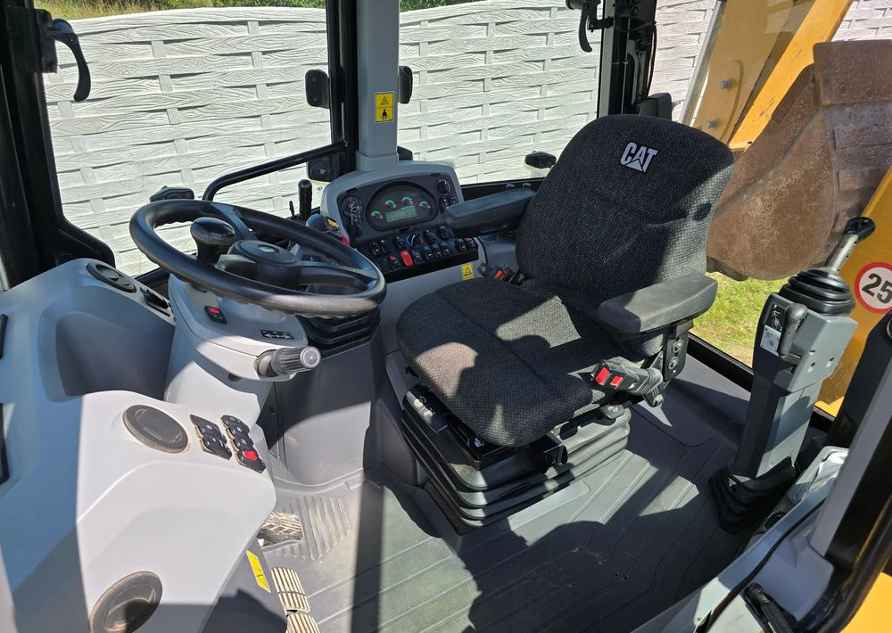 Caterpillar - 反铲装载机:图3 Caterpillar - 反铲装载机:图3