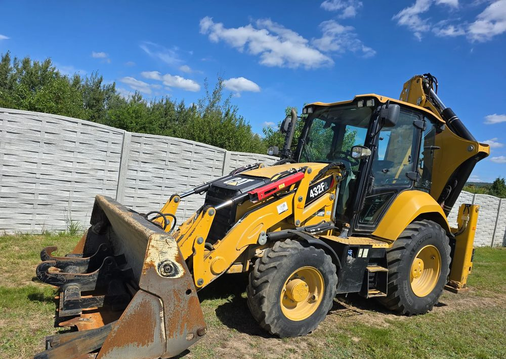 Caterpillar - 反铲装载机:图1 Caterpillar - 反铲装载机:图1